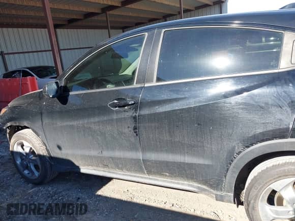 2020 Honda HR-V LX z VIN 3CZRU5H31LM705313, wystawiony jako IAAI lot #40814243 z przebiegiem 44 578 mil mil oraz . Historia ofert i sprzedaży dostępna na DreamBid. Obrazek 15.