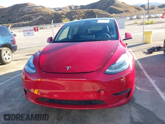 2021 Tesla Model Y Long Range with VIN 5YJYGDEE8MF203817, listed as a IAAI auction lot 43469412 with 41,471 mi miles and . Bid and sale history available at DreamBid. Image 13.