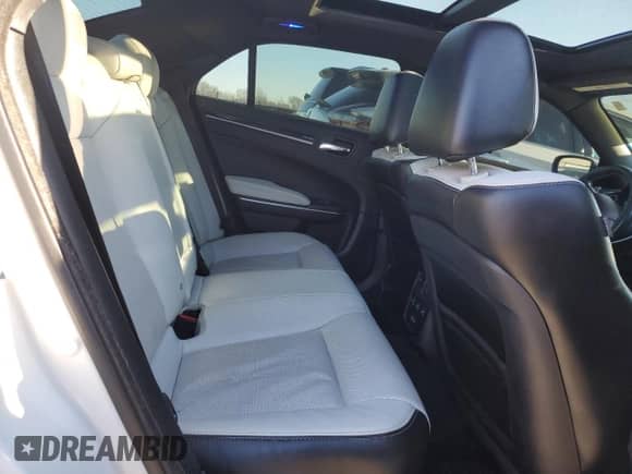 2018 Chrysler 300 S с VIN 2C3CCABT5JH338464, выставлен на аукционе Copart как лот 89354395 с пробегом 120 645 миль миль и Списание • Salvage title. История ставок и продаж доступна на DreamBid. Изображение 10.