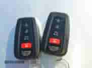 2018 Toyota Prius Plus z VIN JTDKARFP9J3072801, wystawiony jako IAAI lot #41741739 z przebiegiem 80 953 mil mil oraz . Historia ofert i sprzedaży dostępna na DreamBid. Obrazek 11.