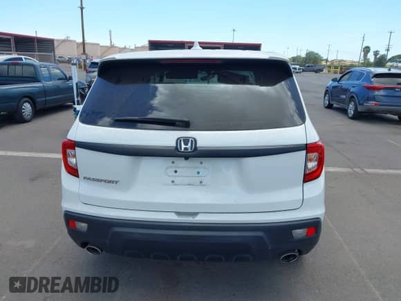 2021 Honda Passport EX-L with VIN 5FNYF7H59MB001083, listed as a IAAI auction lot 42943781 with 56,549 mi miles and . Bid and sale history available at DreamBid. Image 16.