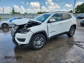2018 Jeep Compass Latitude with VIN 3C4NJCBB7JT468847, listed as a Copart auction lot 64953685 with 105,204 mi miles and Salvage title. Bid and sale history available at DreamBid. Image 1.