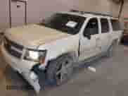 2010 Chevrolet Suburban LTZ с VIN 1GNUKKE36AR101994, выставлен на аукционе IAAI как лот 42358189 с пробегом 260 692 миль миль и . История ставок и продаж доступна на DreamBid. Изображение 17.