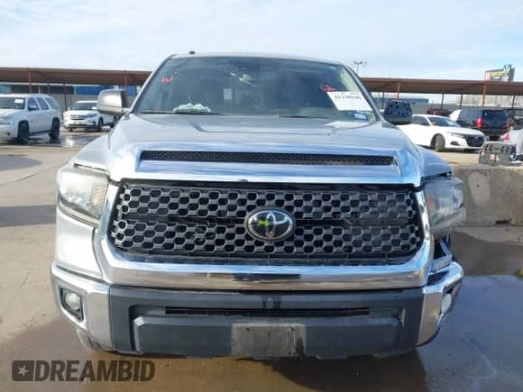 2018 Toyota Tundra SR с VIN 5TFUW5F18JX758836, выставлен на аукционе IAAI как лот 41330166 с пробегом 78 990 миль миль и . История ставок и продаж доступна на DreamBid. Изображение 12.