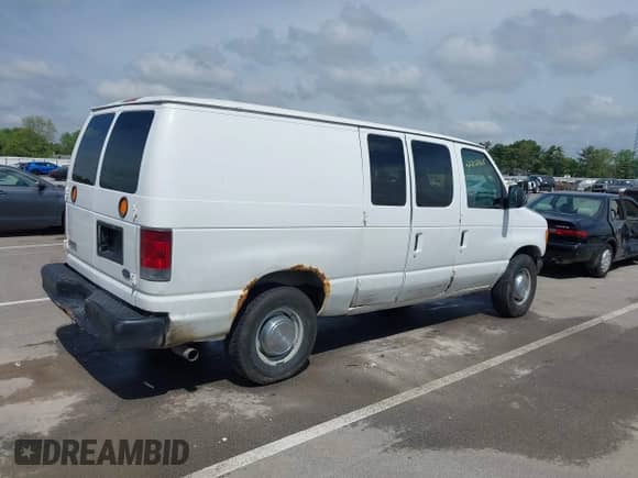 2007 Ford Econoline Cargo Commercial z VIN 1FTNE24L57DA53187, wystawiony jako IAAI lot #42302365 z przebiegiem Nie podano mil oraz . Historia ofert i sprzedaży dostępna na DreamBid. Obrazek 4.