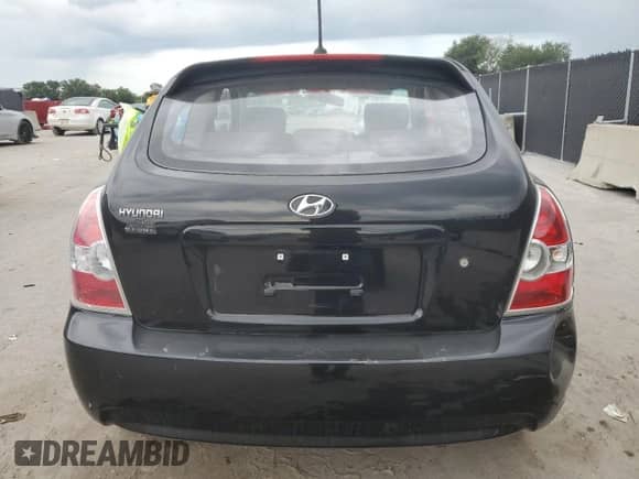 2008 Hyundai Accent GS z VIN KMHCM36C08U083661, wystawiony jako Copart lot #65689985 z przebiegiem 130 404 mil mil oraz Szkoda całkowita • Salvage title. Historia ofert i sprzedaży dostępna na DreamBid. Obrazek 6.