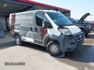 2016 Ram ProMaster Cargo z VIN 3C6TRVNG1GE136054, wystawiony jako IAAI lot #43361697 z przebiegiem 140 253 mil mil oraz . Historia ofert i sprzedaży dostępna na DreamBid. Obrazek 1.