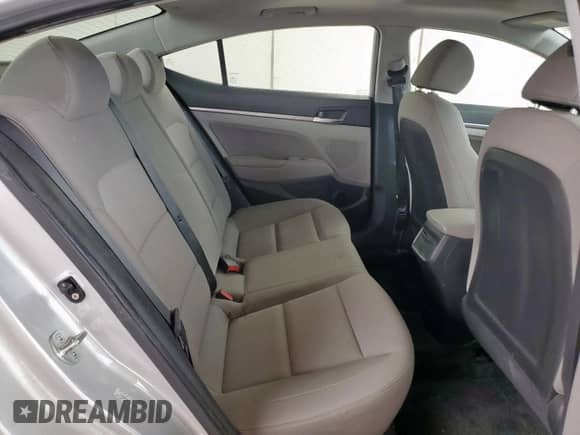 2019 Hyundai Elantra Value Edition z VIN KMHD84LF9KU851528, wystawiony jako Copart lot #68425135 z przebiegiem 67 324 mil mil oraz Szkoda całkowita • Salvage title. Historia ofert i sprzedaży dostępna na DreamBid. Obrazek 10.