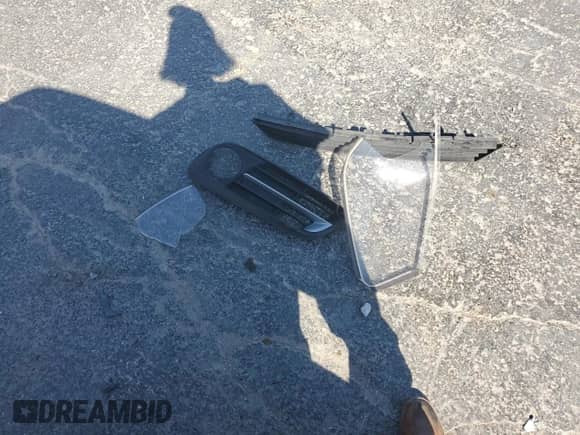 2015 BMW 5 Series 528i xDrive with VIN WBA5A7C56FD627920, listed as a Copart auction lot 50847115 with 119,361 mi miles and Salvage title. Bid and sale history available at DreamBid. Image 14.