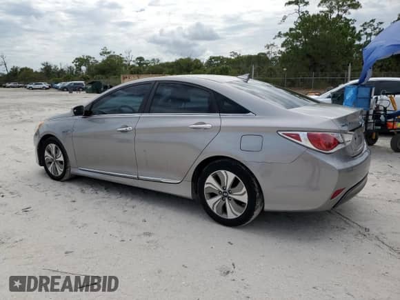 2013 Hyundai Sonata Limited with VIN KMHEC4A44DA090173, listed as a Copart auction lot 70341075 with 151,840 mi miles and Salvage title. Bid and sale history available at DreamBid. Image 2.