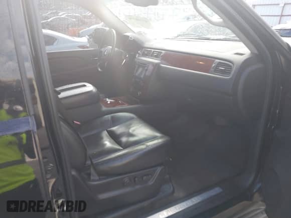 2009 Chevrolet Tahoe LTZ с VIN 1GNFC33079R108257, выставлен на аукционе IAAI как лот 43346778 с пробегом 296 581 миль миль и . История ставок и продаж доступна на DreamBid. Изображение 5.