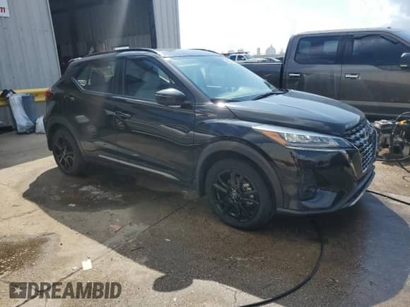 2024 Nissan Kicks SR with VIN 3N1CP5DV4RL542393, listed as a Copart auction lot 66924895 with 5,120 mi miles and Salvage title. Bid and sale history available at DreamBid. Image 4.