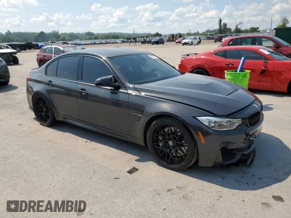 2017 BMW M3 z VIN WBS8M9C33H5G85560, wystawiony jako Copart lot #62140155 z przebiegiem 65 652 mil mil oraz Szkoda całkowita • Salvage title. Historia ofert i sprzedaży dostępna na DreamBid. Obrazek 4.