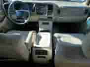 2002 Chevrolet Suburban LT z VIN 1GNEC16TX2J197977, wystawiony jako Copart lot #82352935 z przebiegiem Nie podano mil oraz Czysty tytuł • Clean title. Historia ofert i sprzedaży dostępna na DreamBid. Obrazek 8.