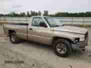 1996 Dodge 1500 с VIN 1B7HC16Y6TJ159102, выставлен на аукционе Copart как лот 55502895 с пробегом 160 517 миль миль и Списание • Salvage title. История ставок и продаж доступна на DreamBid. Изображение 4.