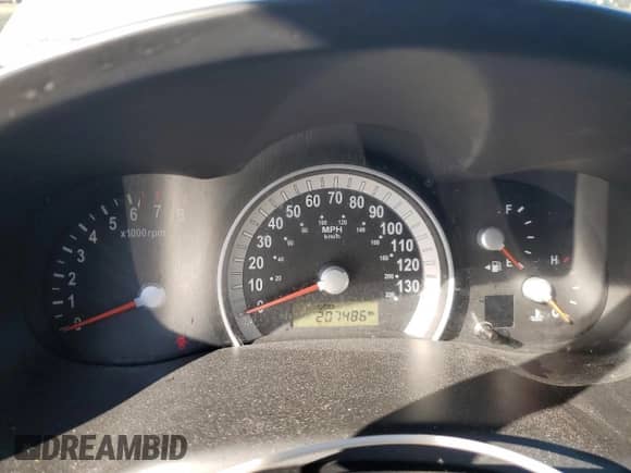 2007 Hyundai Entourage GLS с VIN KNDMC233X76019057, выставлен на аукционе Copart как лот 49633025 с пробегом 207 486 миль миль и Списание • Salvage title. История ставок и продаж доступна на DreamBid. Изображение 9.