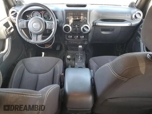 2014 Jeep Wrangler Sahara z VIN 1C4AJWBG4EL196867, wystawiony jako Copart lot #71590205 z przebiegiem 121 968 mil mil oraz Szkoda całkowita • Salvage title. Historia ofert i sprzedaży dostępna na DreamBid. Obrazek 8.