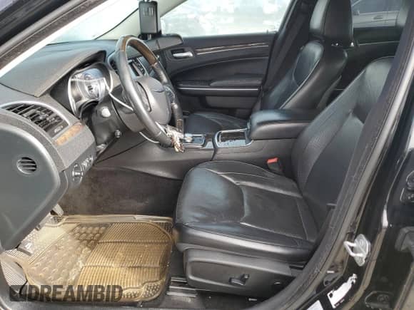 2016 Chrysler 300 C с VIN 2C3CCAEG0GH128409, выставлен на аукционе Copart как лот 86324265 с пробегом 193 403 миль миль и Списание • Salvage title. История ставок и продаж доступна на DreamBid. Изображение 7.