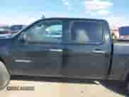 2013 GMC Sierra 1500 SLE z VIN 3GTP2VE7XDG185672, wystawiony jako IAAI lot #43336180 z przebiegiem 236 690 mil mil oraz . Historia ofert i sprzedaży dostępna na DreamBid. Obrazek 14.