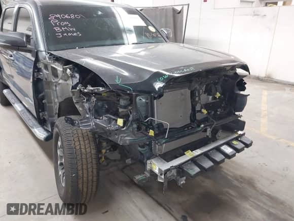 2019 Toyota Tacoma TRD Off Road with VIN 3TMCZ5AN2KM194198, listed as a IAAI auction lot 43463635 with 48,375 mi miles and . Bid and sale history available at DreamBid. Image 6.