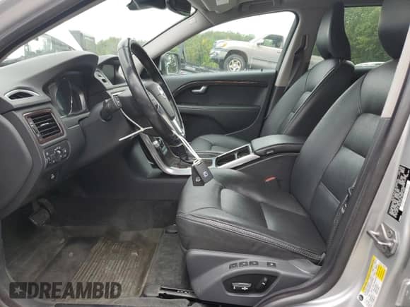 2016 Volvo XC70 T5 Premier z VIN YV4612NK1G1264729, wystawiony jako Copart lot #81504795 z przebiegiem 146 356 mil mil oraz Szkoda całkowita • Salvage title. Historia ofert i sprzedaży dostępna na DreamBid. Obrazek 7.