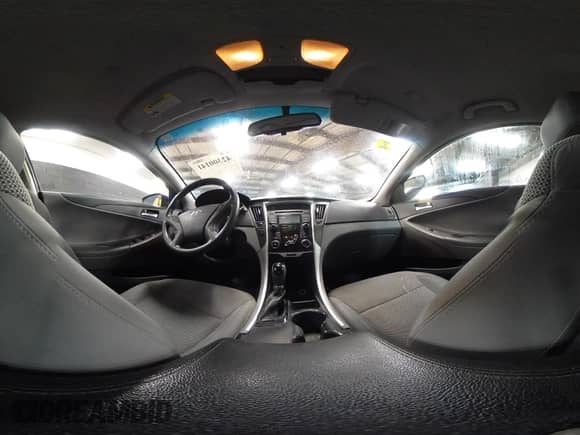 2013 Hyundai Sonata GLS с VIN 5NPEB4AC2DH785825, выставлен на аукционе IAAI как лот 42300141 с пробегом 134 423 миль миль и . История ставок и продаж доступна на DreamBid. Изображение 18.