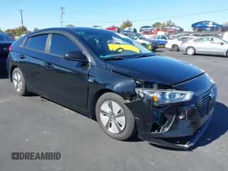 2019 Hyundai Ioniq Blue z VIN KMHC65LC9KU140327, wystawiony jako IAAI lot #43495646 z przebiegiem 204 157 mil mil oraz . Historia ofert i sprzedaży dostępna na DreamBid. Obrazek 1.