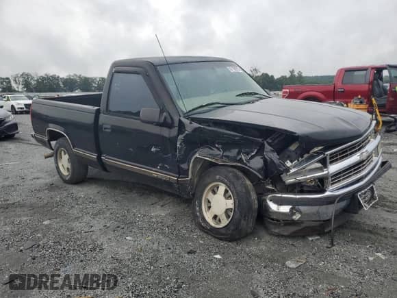 1997 Chevrolet Silverado 1500 with VIN 1GCEC14R2VZ207259, listed as a Copart auction lot 67120915 with 193,827 mi miles and Salvage title. Bid and sale history available at DreamBid. Image 4.