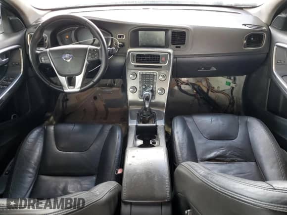 2014 Volvo S60 T5 с VIN YV1612FS2E2289562, выставлен на аукционе Copart как лот 70878145 с пробегом Не указан миль и Чистый • Clean title. История ставок и продаж доступна на DreamBid. Изображение 8.