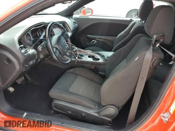 2021 Dodge Challenger SXT с VIN 2C3CDZAG2MH638239, выставлен на аукционе Copart как лот 83863365 с пробегом 39 127 миль миль и На запчасти • Non repairable. История ставок и продаж доступна на DreamBid. Изображение 7.