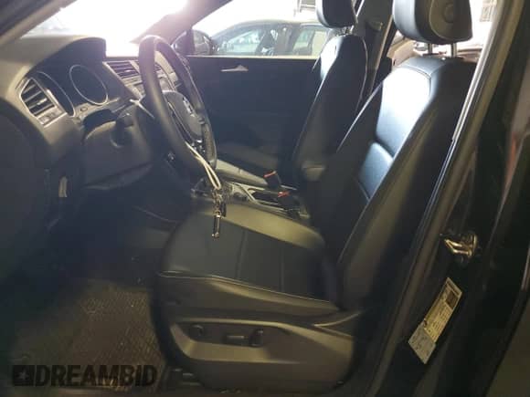 2021 Volkswagen Tiguan SE z VIN 3VV2B7AX3MM116997, wystawiony jako Copart lot #80157365 z przebiegiem 28 017 mil mil oraz Szkoda całkowita • Salvage title. Historia ofert i sprzedaży dostępna na DreamBid. Obrazek 7.