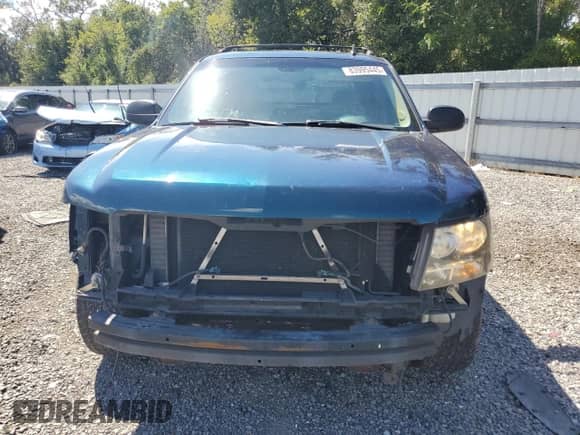 2007 Chevrolet Avalanche 3LT with VIN 3GNEC12067G187502, listed as a Copart auction lot 83995445 with 196,212 mi miles and Salvage title. Bid and sale history available at DreamBid. Image 5.