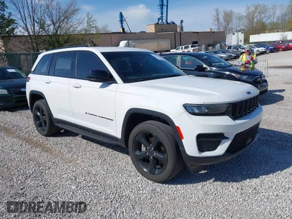 2023 Jeep Grand Cherokee Laredo с VIN 1C4RJHAG1PC515399, выставлен на аукционе IAAI как лот 41929215 с пробегом 27 986 миль миль и . История ставок и продаж доступна на DreamBid. Изображение 1.