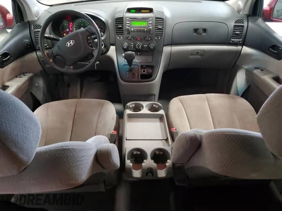 2007 Hyundai Entourage GLS с VIN KNDMC233876043986, выставлен на аукционе Copart как лот 82215754 с пробегом 390 300 миль миль и Чистый • Clean title. История ставок и продаж доступна на DreamBid. Изображение 8.