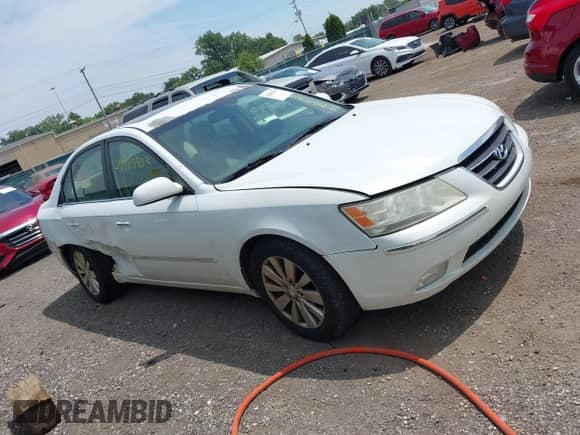 2009 Hyundai Sonata Limited с VIN 5NPEU46C09H507810, выставлен на аукционе IAAI как лот 42883303 с пробегом 186 317 миль миль и . История ставок и продаж доступна на DreamBid. Изображение 13.