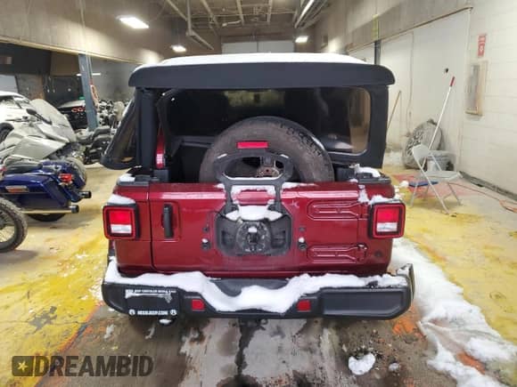 2021 Jeep Wrangler Unlimited Sahara с VIN 1C4HJXENXMW608575, выставлен на аукционе Copart как лот 87757605 с пробегом 15 865 миль миль и Списание • Salvage title. История ставок и продаж доступна на DreamBid. Изображение 6.