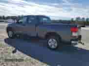 2012 Toyota Tundra z VIN 5TFRU5F16CX026400, wystawiony jako Copart lot #45609695 z przebiegiem 200 612 mil mil oraz Szkoda całkowita • Salvage title. Historia ofert i sprzedaży dostępna na DreamBid. Obrazek 2.