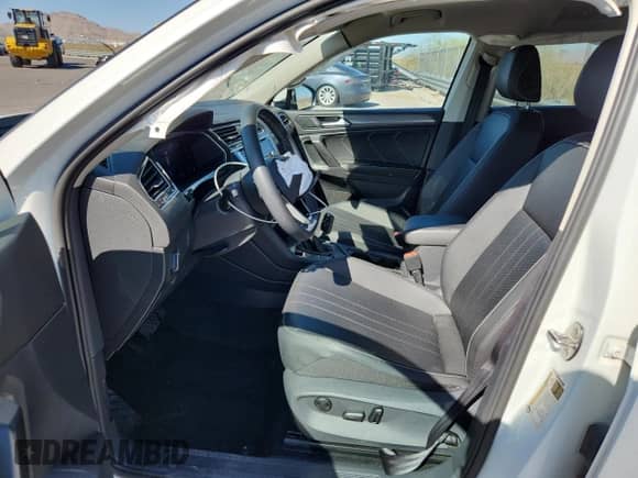 2023 Volkswagen Tiguan SE с VIN 3VVMB7AX3PM036726, выставлен на аукционе Copart как лот 61605605 с пробегом 51 993 миль миль и Списание • Salvage title. История ставок и продаж доступна на DreamBid. Изображение 7.