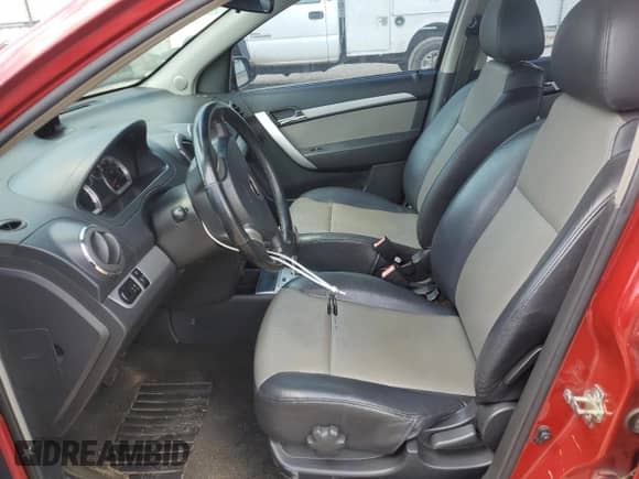 2011 Chevrolet Aveo 2LT with VIN KL1TG5DE8BB235028, listed as a Copart auction lot 60539125 with 127,098 mi miles and Clean title. Bid and sale history available at DreamBid. Image 7.