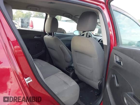 2012 Chevrolet Sonic LS с VIN 1G1JA6SH3C4120288, выставлен на аукционе IAAI как лот 43049270 с пробегом 121 829 миль миль и . История ставок и продаж доступна на DreamBid. Изображение 8.