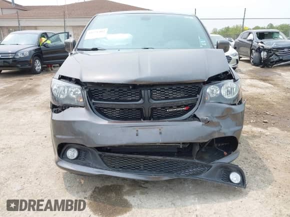 2019 Dodge Grand Caravan SE z VIN 2C4RDGBG6KR596593, wystawiony jako IAAI lot #42271402 z przebiegiem 60 792 mil mil oraz . Historia ofert i sprzedaży dostępna na DreamBid. Obrazek 6.