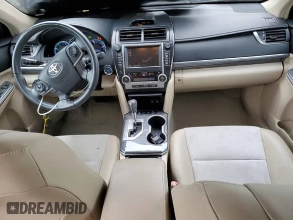 2013 Toyota Camry XLE with VIN 4T1BD1FK5DU068011, listed as a Copart auction lot 83966245 with 83,965 mi miles and Salvage title. Bid and sale history available at DreamBid. Image 8.