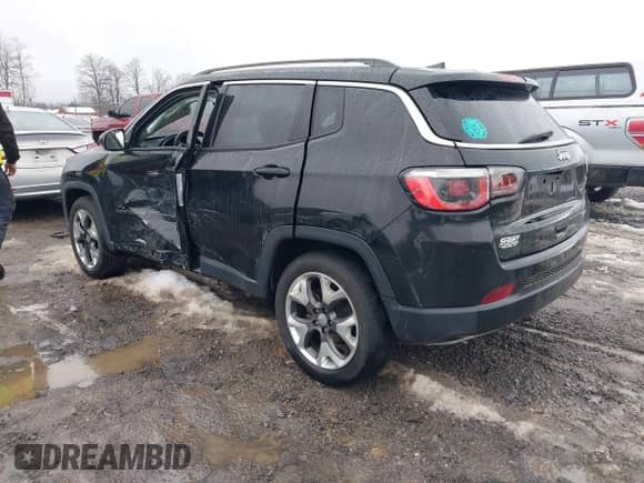 2019 Jeep Compass Limited with VIN 3C4NJCCB2KT667174, listed as a IAAI auction lot 41575606 with 110,995 mi miles and . Bid and sale history available at DreamBid. Image 3.