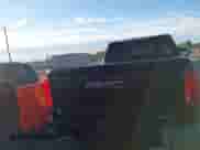2020 GMC Sierra 1500 AT4 z VIN 1GTP9EED7LZ116440, wystawiony jako IAAI lot #43374469 z przebiegiem 63 184 mil mil oraz . Historia ofert i sprzedaży dostępna na DreamBid. Obrazek 17.