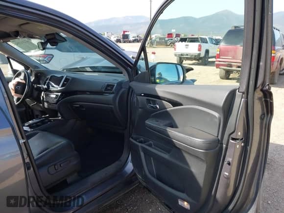 2018 Honda Pilot Elite z VIN 5FNYF6H07JB045755, wystawiony jako IAAI lot #42211354 z przebiegiem 84 494 mil mil oraz . Historia ofert i sprzedaży dostępna na DreamBid. Obrazek 5.