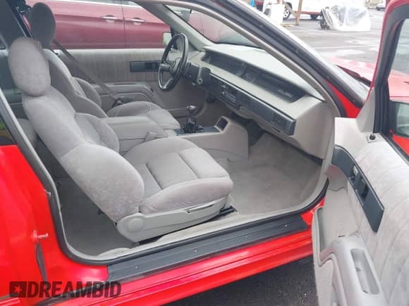 1992 Chevrolet Lumina с VIN 2G1WP14X6N9105487, выставлен на аукционе IAAI как лот 42378698 с пробегом 58 378 миль миль и . История ставок и продаж доступна на DreamBid. Изображение 5.