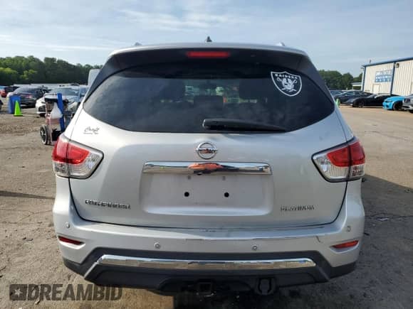 2015 Nissan Pathfinder S with VIN 5N1AR2MN3FC722707, listed as a Copart auction lot 59866905 with 124,684 mi miles and Salvage title. Bid and sale history available at DreamBid. Image 6.