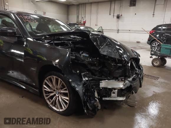 2023 BMW 3 Series 330i xDrive with VIN 3MW89FF00P8D57937, listed as a IAAI auction lot 43081403 with 19,195 mi miles and . Bid and sale history available at DreamBid. Image 6.