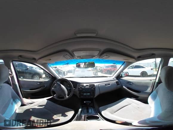 2002 Honda Accord SE z VIN 1HGCG66852A034121, wystawiony jako IAAI lot #42820792 z przebiegiem 220 120 mil mil oraz . Historia ofert i sprzedaży dostępna na DreamBid. Obrazek 19.