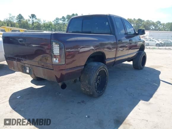 2005 Dodge 2500 SLT with VIN 3D7KS28C55G865861, listed as a IAAI auction lot 43131970 with 189,416 mi miles and . Bid and sale history available at DreamBid. Image 4.